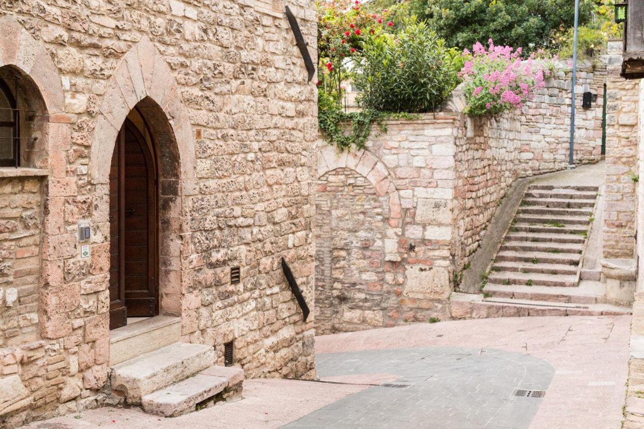 Room En Suite La Corte Assisi Exterior photo